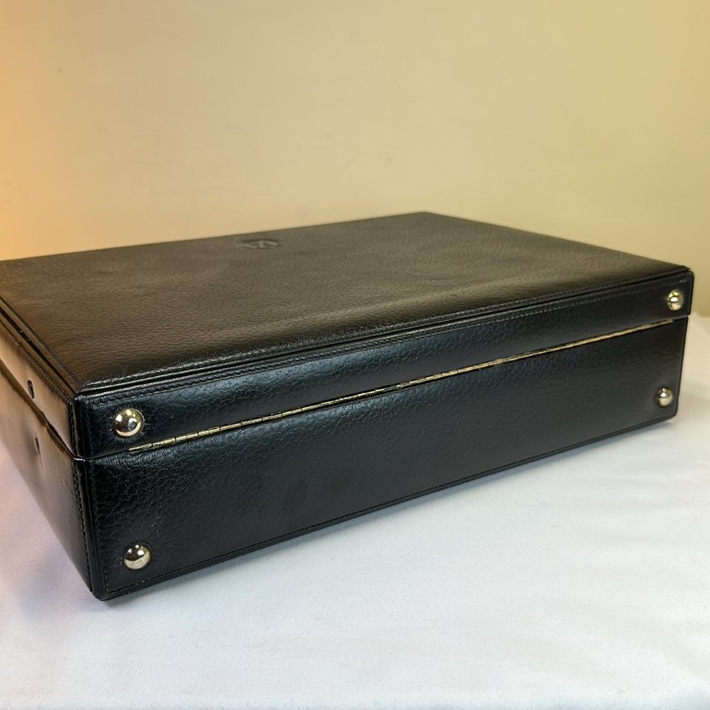 Fendi RARE Vintage Train Beauty Case Leather over wood padded Velour interior - Picture 17 of 17